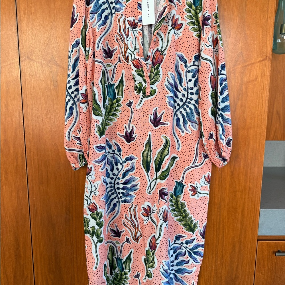 Elegant Floral Long Sleeve Dress in Pink